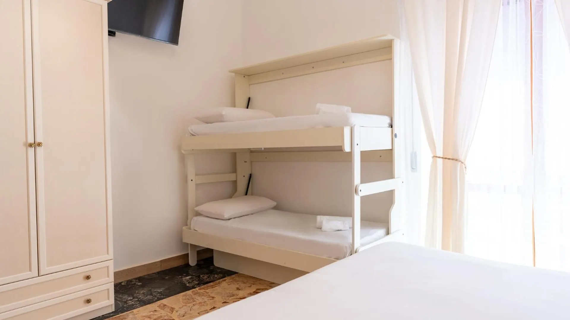 Tombolata Hotel Naples